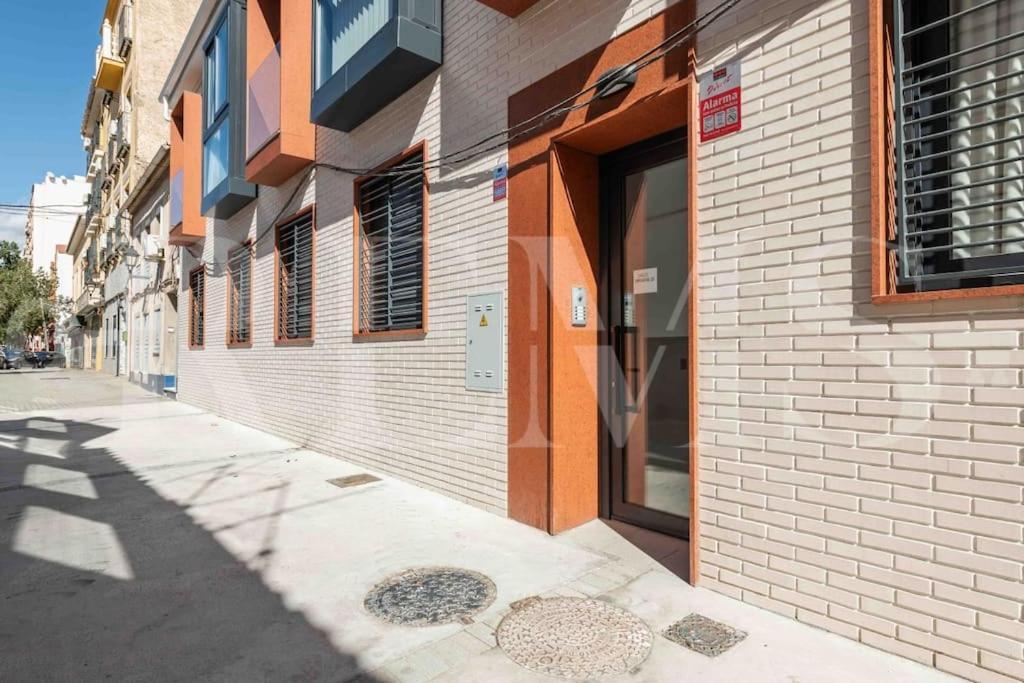 Fresh & Stylish Apartment With Parking By Rems Malaga Bagian luar foto