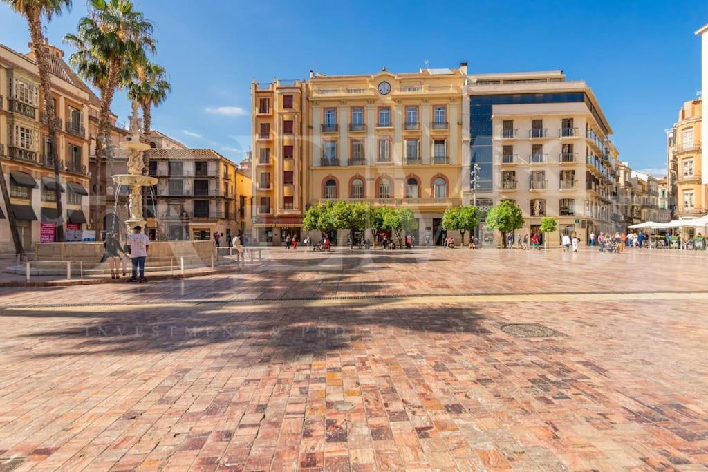 Fresh & Stylish Apartment With Parking By Rems Malaga Bagian luar foto